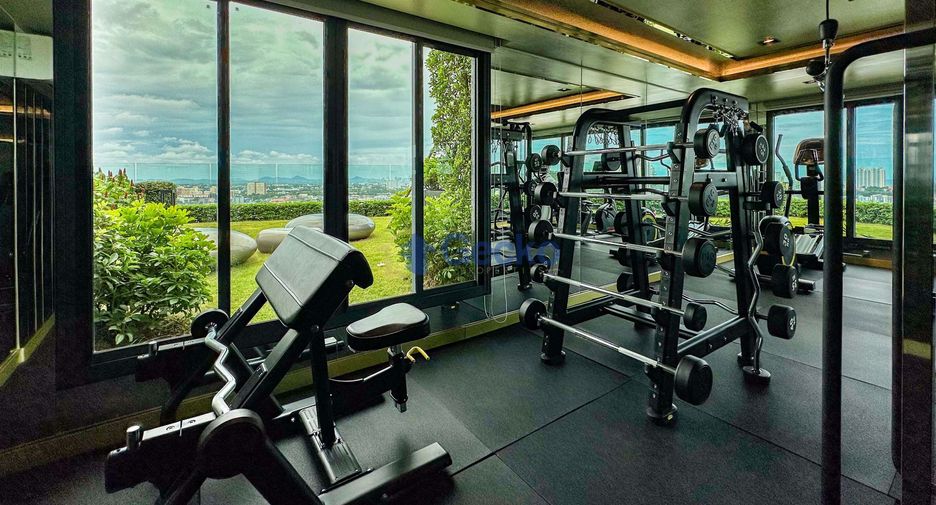 For sale 2 bedrooms condo in South Pattaya, Pattaya