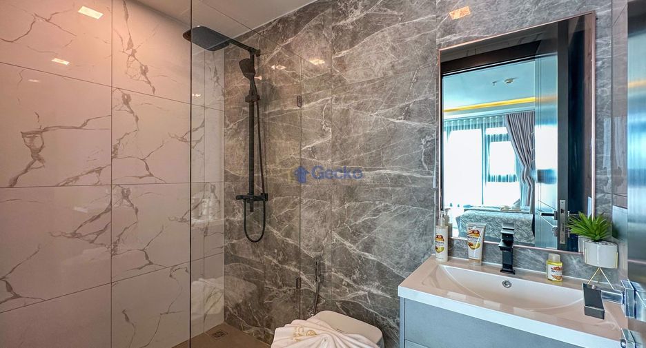 Condo en venta de 2 habitaciones en South Pattaya, Pattaya