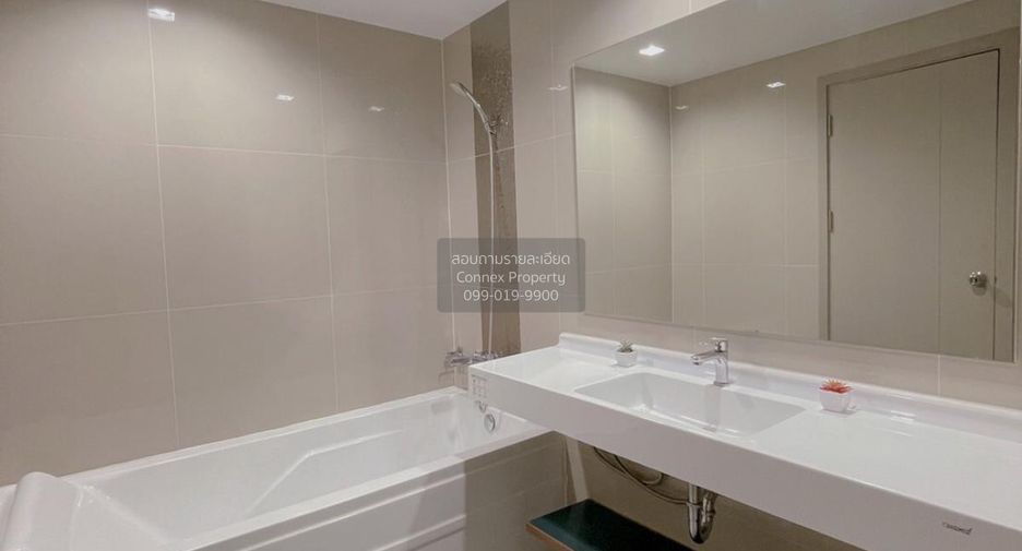 For rent 2 bedrooms condo in Phra Khanong, Bangkok
