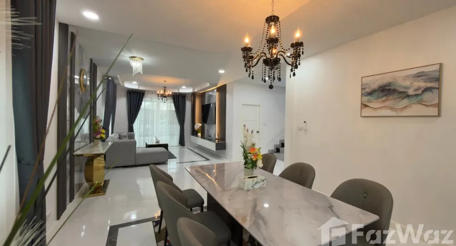 For sale 4 bedrooms house in East Pattaya, Pattaya