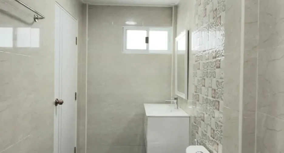 For sale 4 bedrooms house in East Pattaya, Pattaya