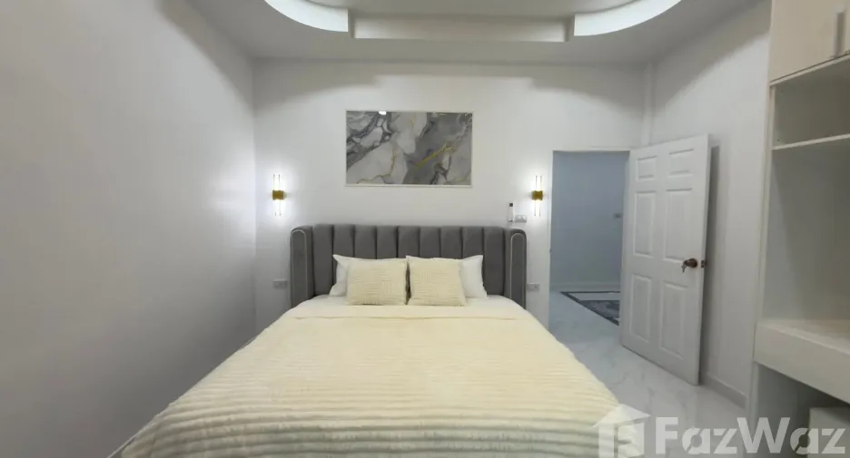 For sale 4 bedrooms house in East Pattaya, Pattaya