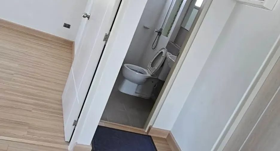 For sale 4 bedrooms house in East Pattaya, Pattaya