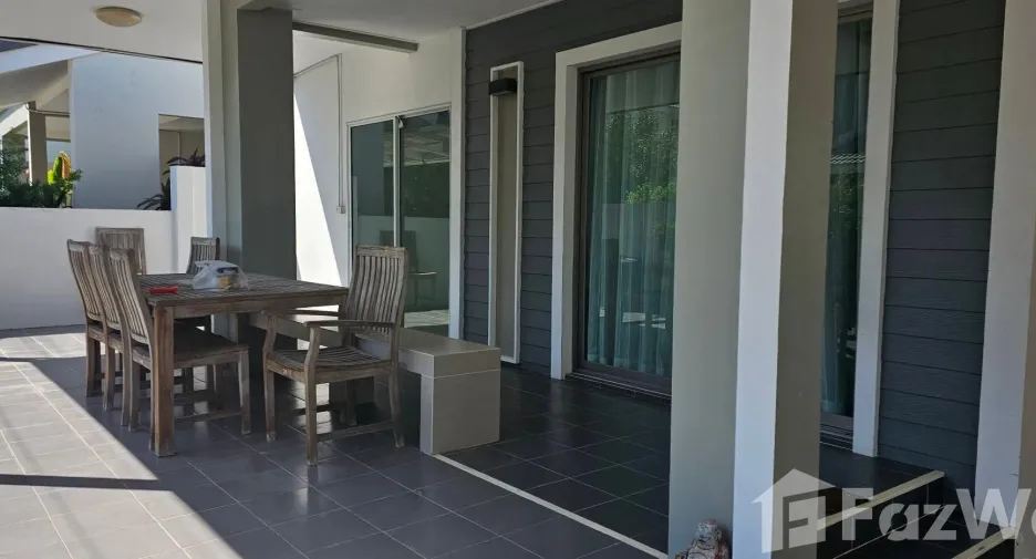For sale 4 bedrooms house in East Pattaya, Pattaya