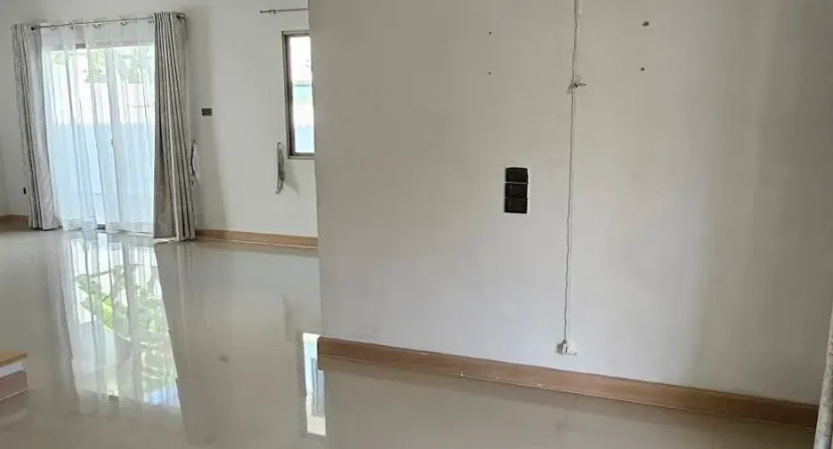 For sale 4 bedrooms house in East Pattaya, Pattaya