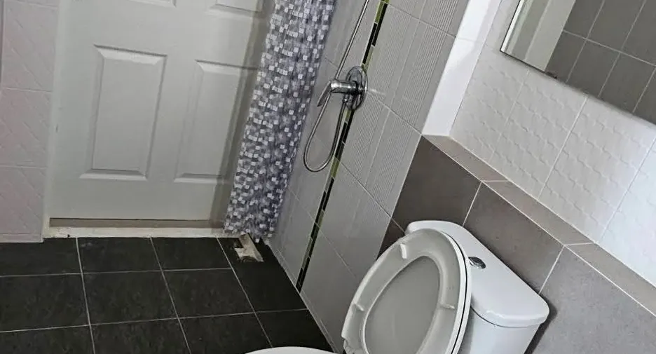 For sale 4 bedrooms house in East Pattaya, Pattaya