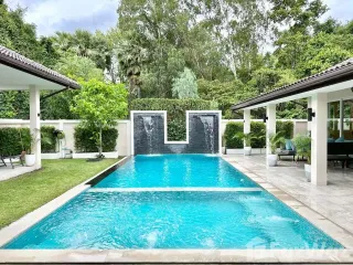 Villa zur Miete mit 6 Zimmer in Bang Lamung, Chonburi