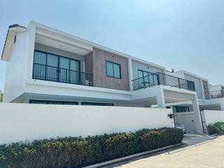 Villa zur Miete mit 3 Zimmer in Bang Lamung, Chonburi