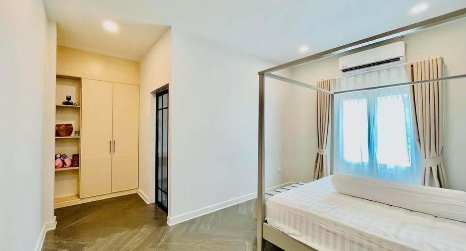 For rent 4 bedrooms villa in East Pattaya, Pattaya