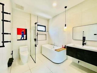 For rent 4 bedrooms villa in Bang Lamung, Chonburi