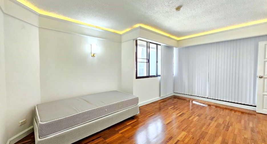Wohnung zur Miete mit 3 Zimmer in Pathum Wan, Bangkok