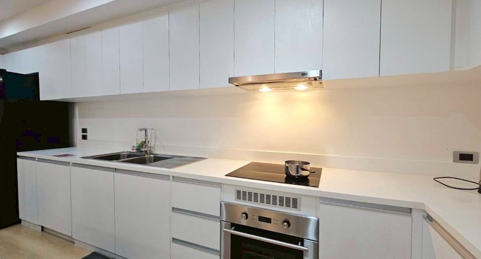 Wohnung zur Miete mit 3 Zimmer in Watthana, Bangkok