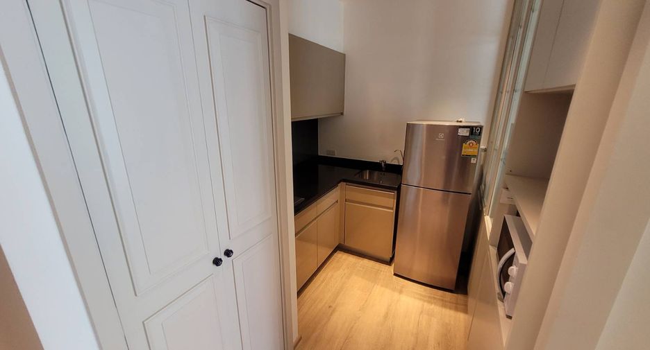À louer et à vendre 1 chambre condo à Khlong Toei, Bangkok