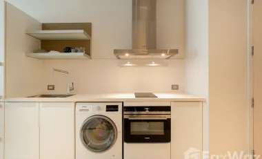 Wohnung zur Miete mit 1 Zimmer in Pathum Wan, Bangkok