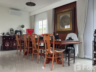 Haus zur Miete mit 4 Zimmer in Mueang Samut Prakan, Samut Prakan