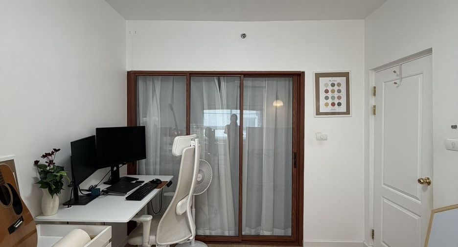 For sale 2 bedrooms condo in Ratchathewi, Bangkok