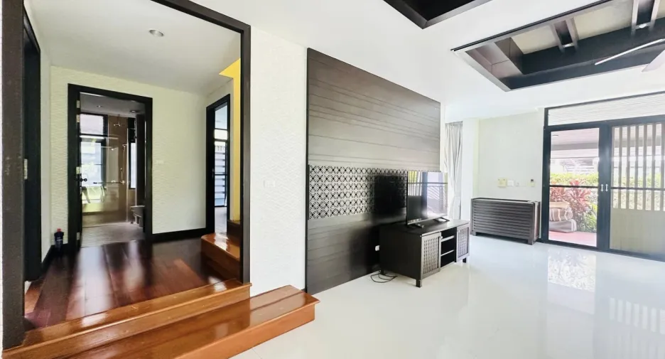 For sale 3 bedrooms villa in East Pattaya, Pattaya