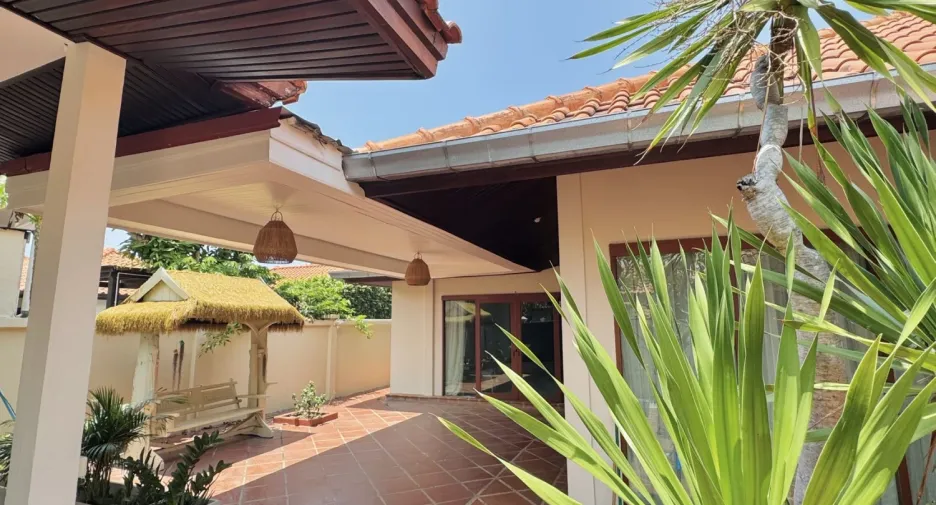 For sale 3 bedrooms villa in Sattahip, Chonburi