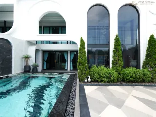 For sale 8 ベッドルーム villa in Bang Lamung, Chonburi