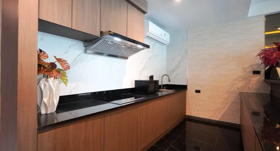 For sale 8 bedrooms villa in East Pattaya, Pattaya