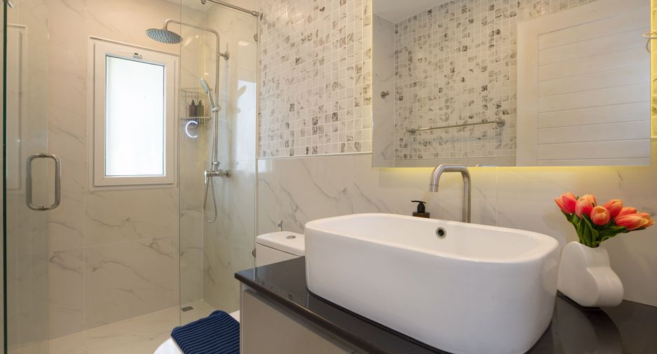 For sale 2 bedrooms condo in Mueang Phuket, Phuket