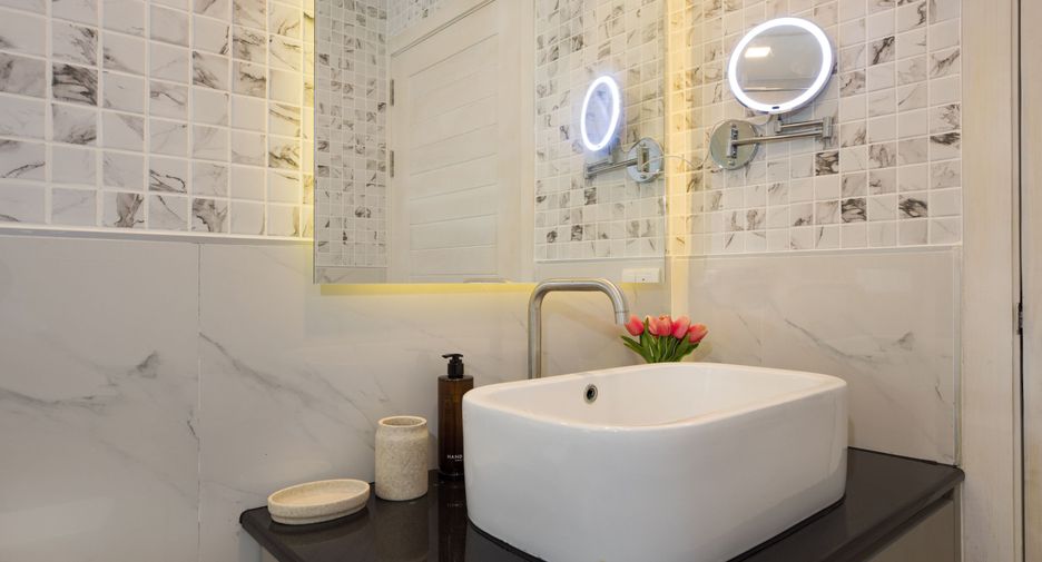 For sale 2 bedrooms condo in Mueang Phuket, Phuket