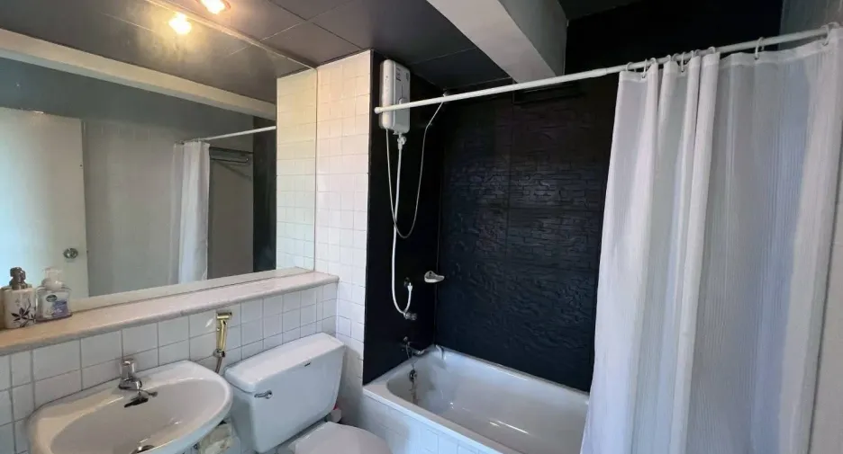 For rent and for sale 2 bedrooms condo in Pak Kret, Nonthaburi