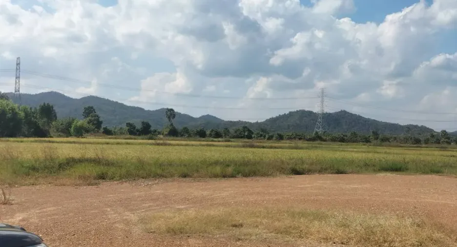 For sale land in Khao Yoi, Phetchaburi
