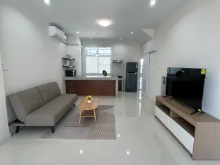 For Rent 2 Bedroom Townhouse In Hang Dong, Chiang Mai