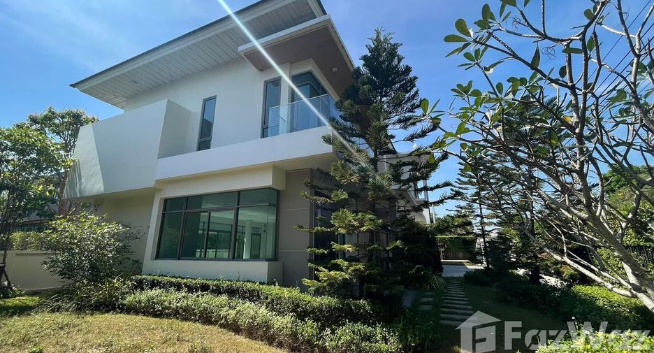For sale 5 bedrooms house in Mueang Nonthaburi, Nonthaburi