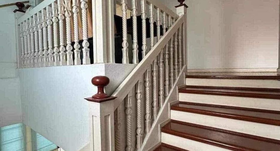 For sale 2 bedrooms townhouse in Hang Dong, Chiang Mai