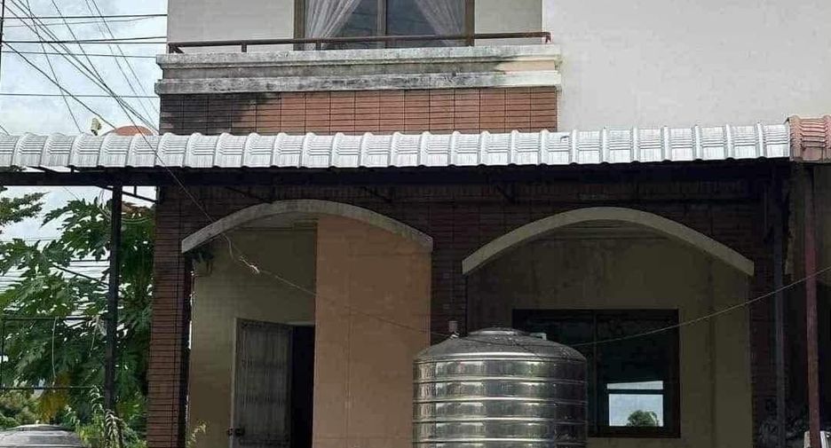 For sale 2 bedrooms townhouse in Hang Dong, Chiang Mai