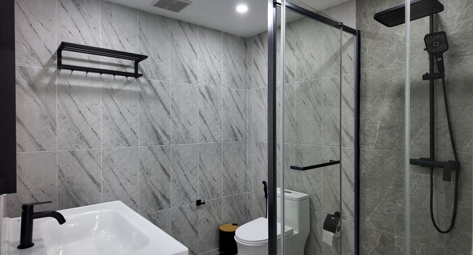 For sale 2 bedrooms condo in South Pattaya, Pattaya