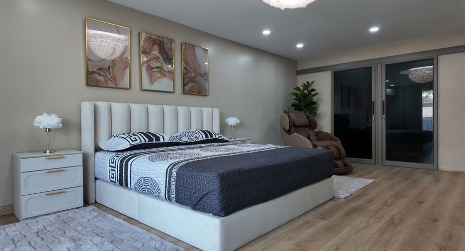 For sale 2 bedrooms condo in South Pattaya, Pattaya