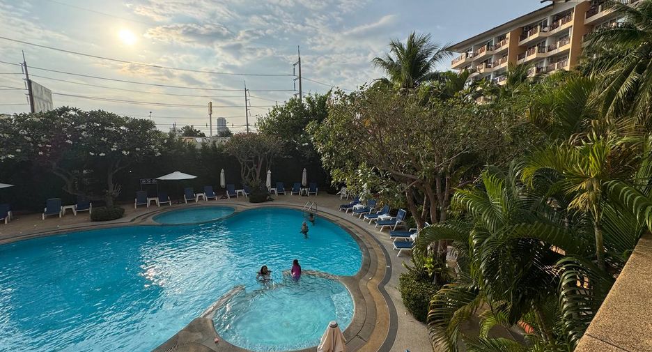 For sale 2 bedrooms condo in South Pattaya, Pattaya