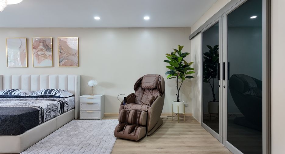 For sale 2 bedrooms condo in South Pattaya, Pattaya