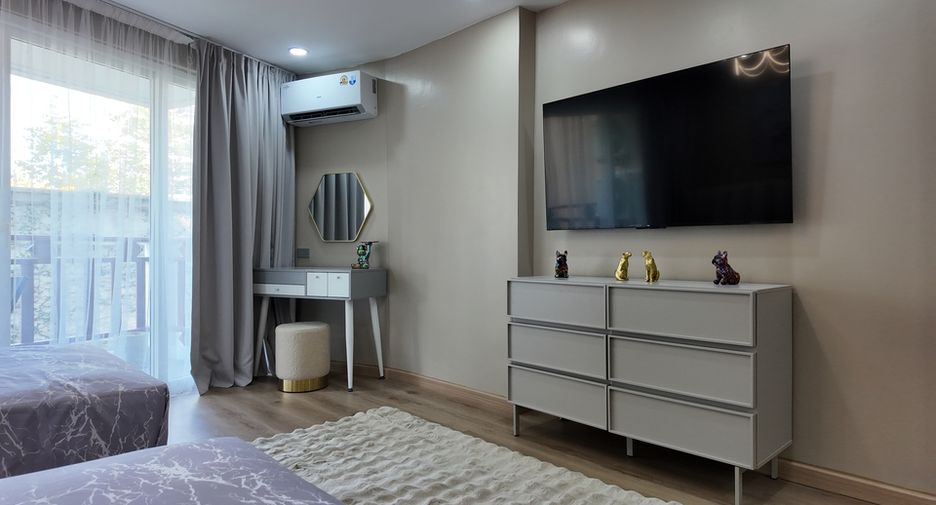 For sale 2 bedrooms condo in South Pattaya, Pattaya