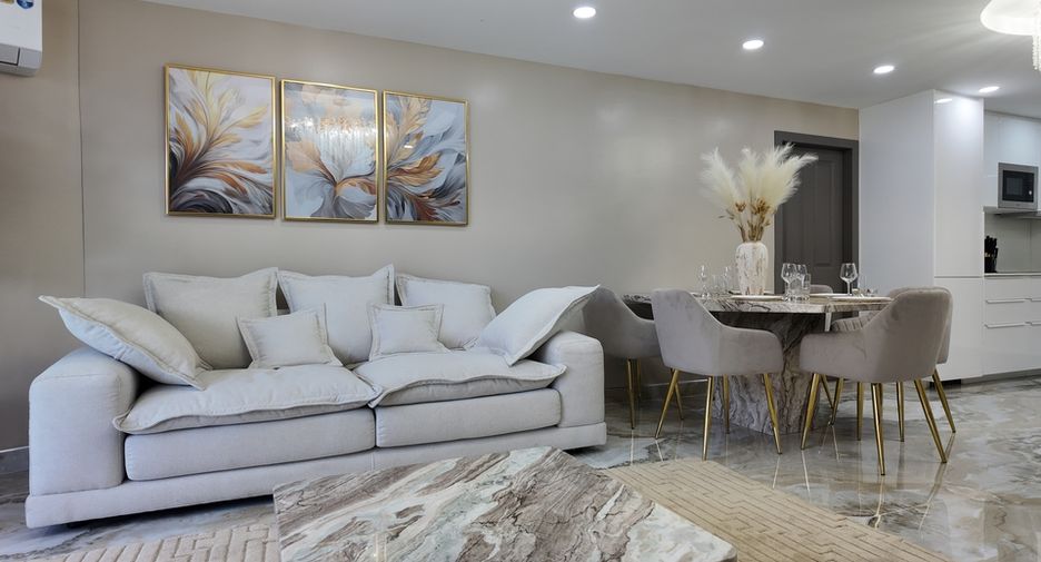 For sale 2 bedrooms condo in South Pattaya, Pattaya