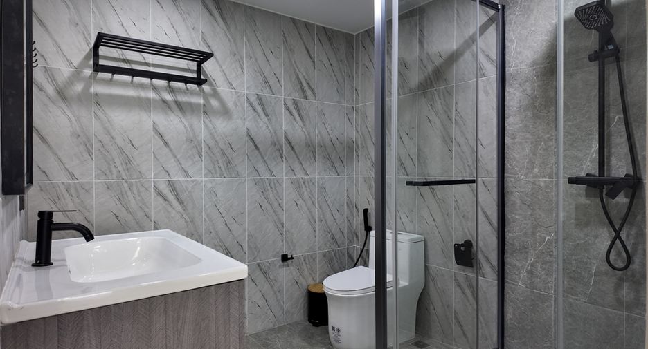 For sale 2 bedrooms condo in South Pattaya, Pattaya