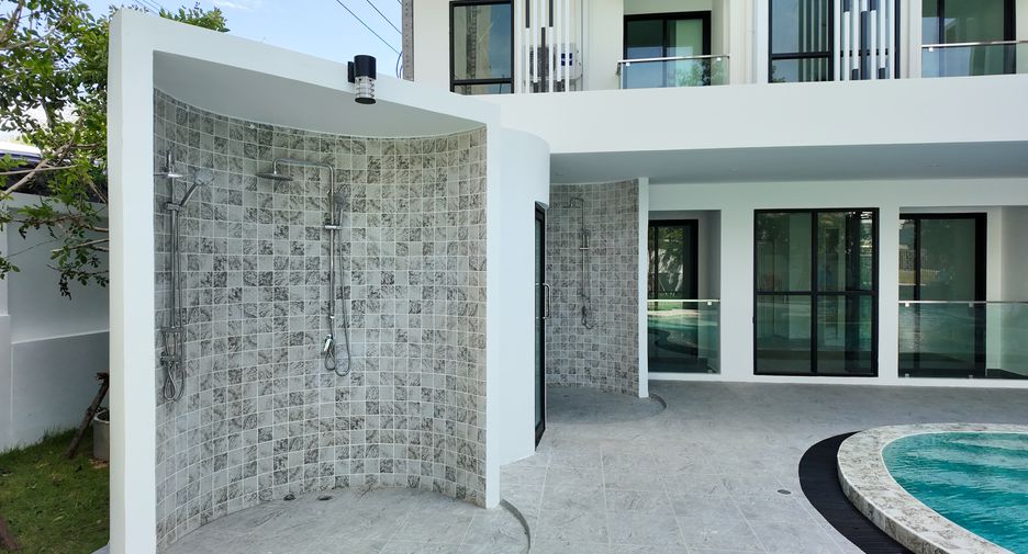 For sale 1 bed condo in Pratumnak, Pattaya