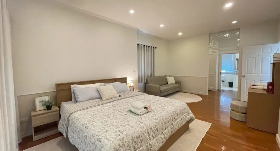 Casa en alquiler de 3 habitaciones en Hang Dong, Chiang Mai