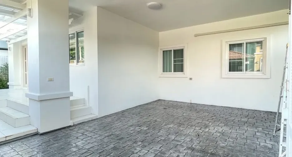 Casa en alquiler de 3 habitaciones en Hang Dong, Chiang Mai