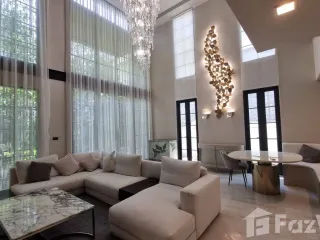 For rent 4 bedrooms house in Watthana, Bangkok