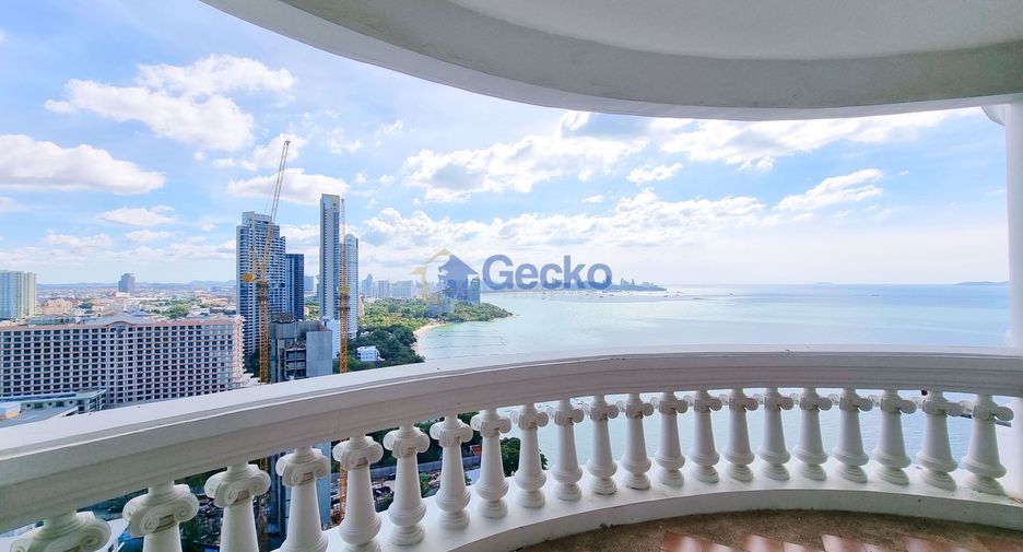 For sale 3 bedrooms condo in North Pattaya, Pattaya