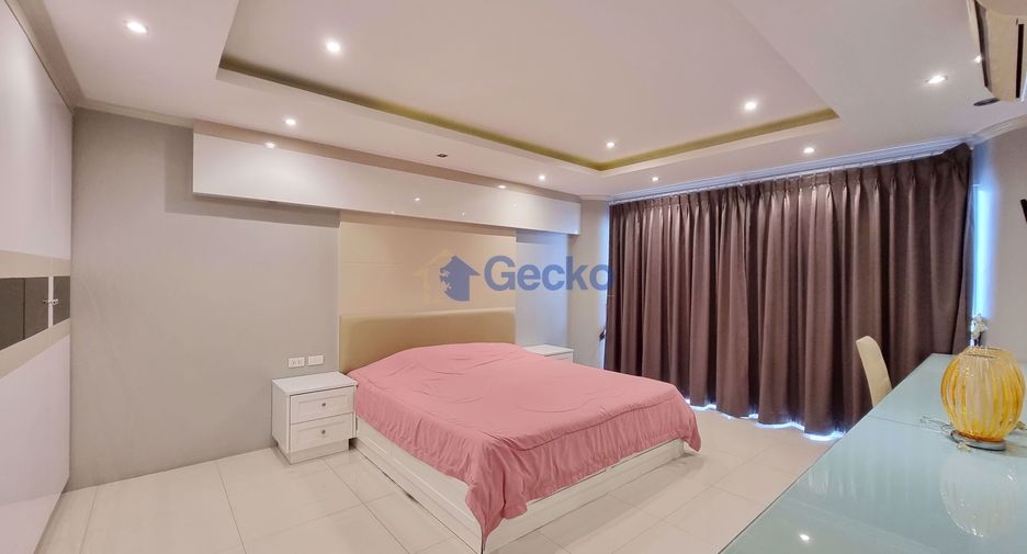 For sale 3 bedrooms condo in North Pattaya, Pattaya