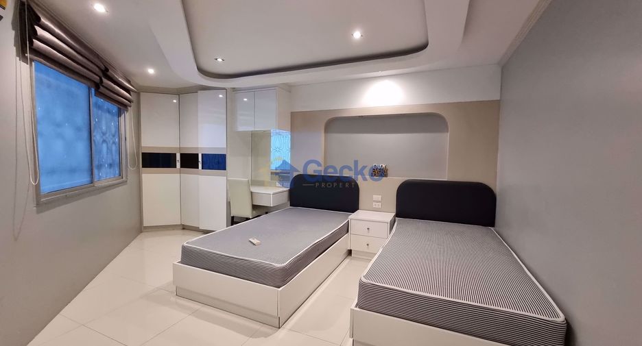 For sale 3 bedrooms condo in North Pattaya, Pattaya