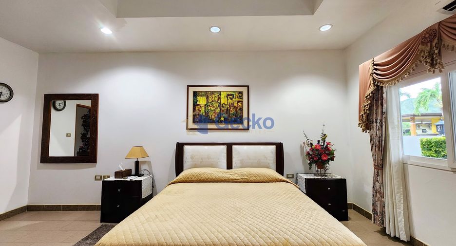 For sale 4 bedrooms house in East Pattaya, Pattaya
