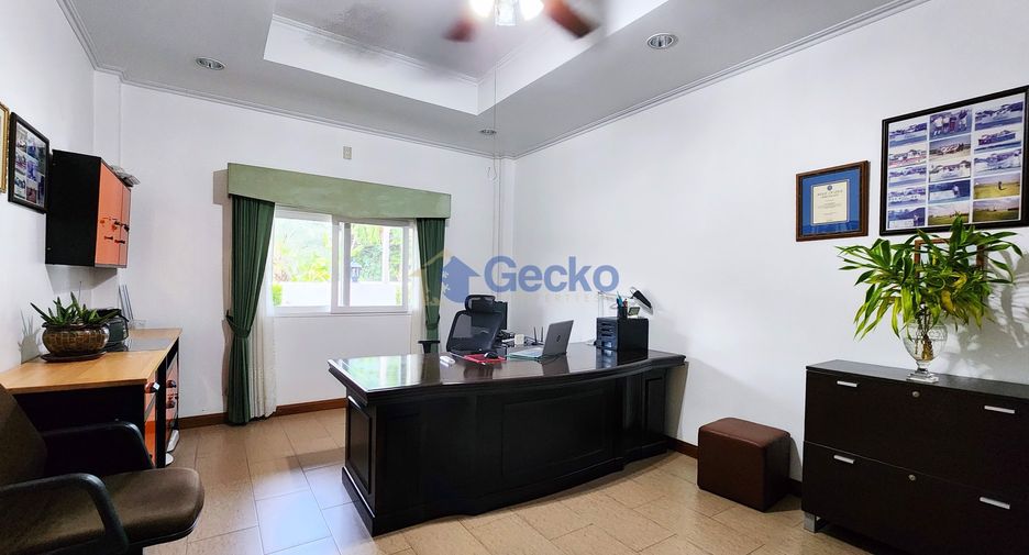 For sale 4 bedrooms house in East Pattaya, Pattaya