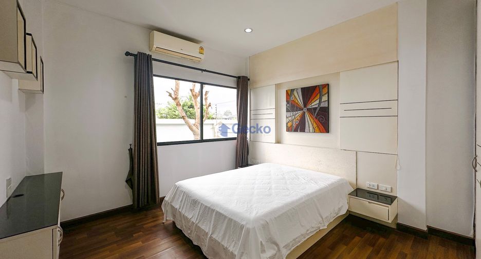 For sale 3 bedrooms house in East Pattaya, Pattaya
