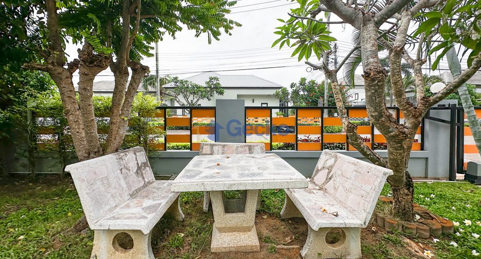 For sale 3 bedrooms house in Bang Lamung, Chonburi